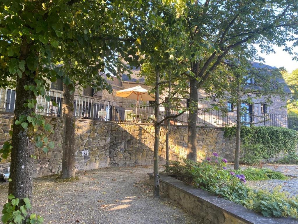 Les Confidences De Messire Sanglier, Stylished Guest Houses Beauraing Buitenkant foto