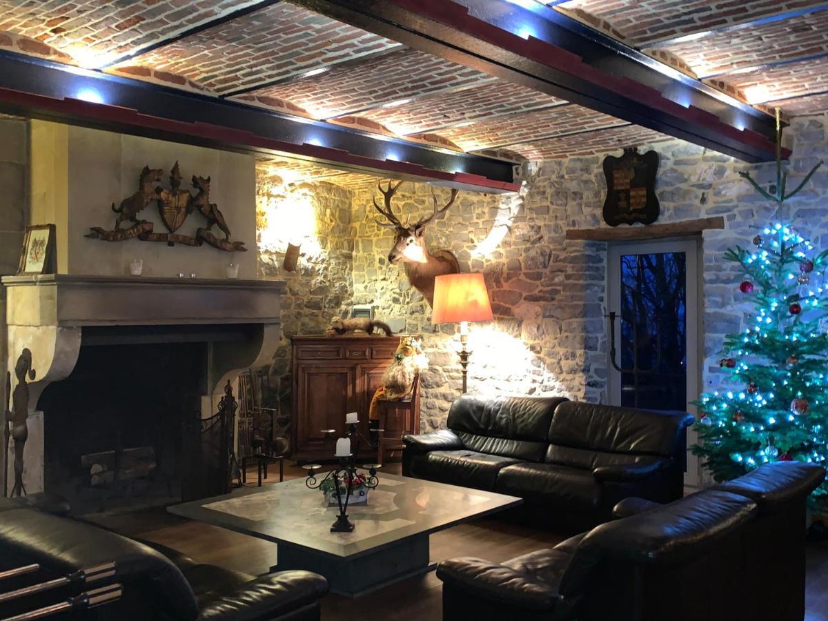 Les Confidences De Messire Sanglier, Stylished Guest Houses Beauraing Buitenkant foto