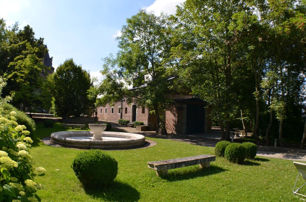Les Confidences De Messire Sanglier, Stylished Guest Houses Beauraing Kamer foto