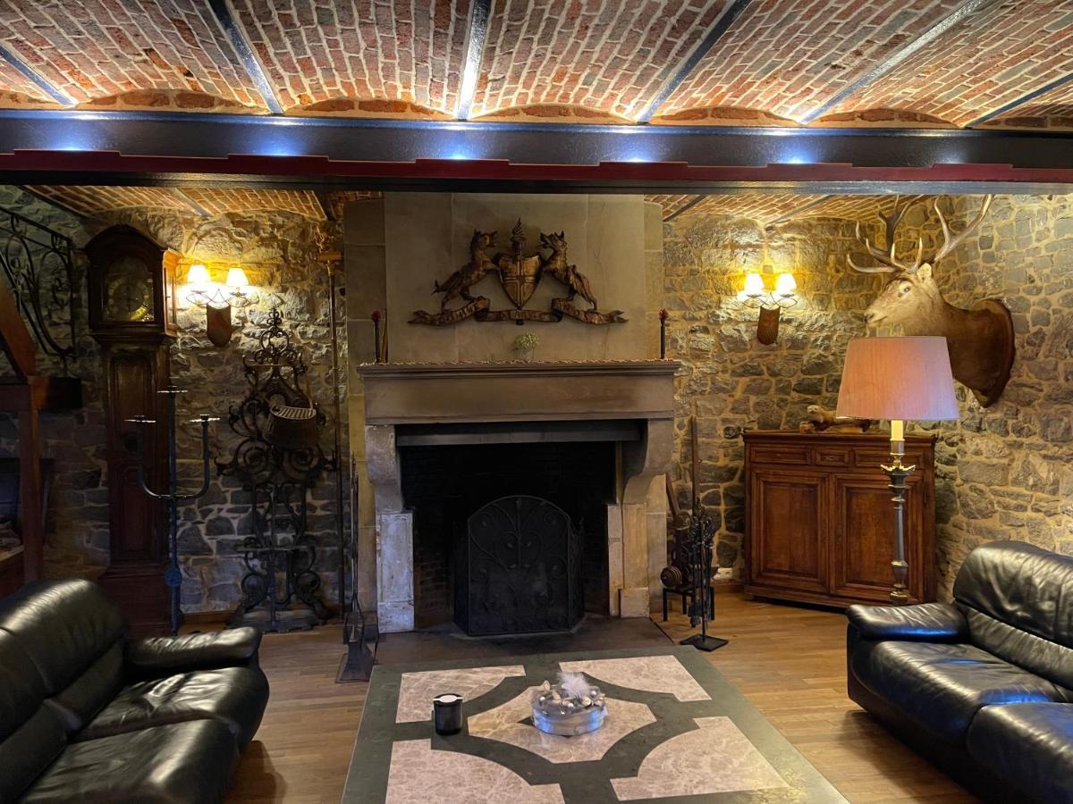 Les Confidences De Messire Sanglier, Stylished Guest Houses Beauraing Buitenkant foto