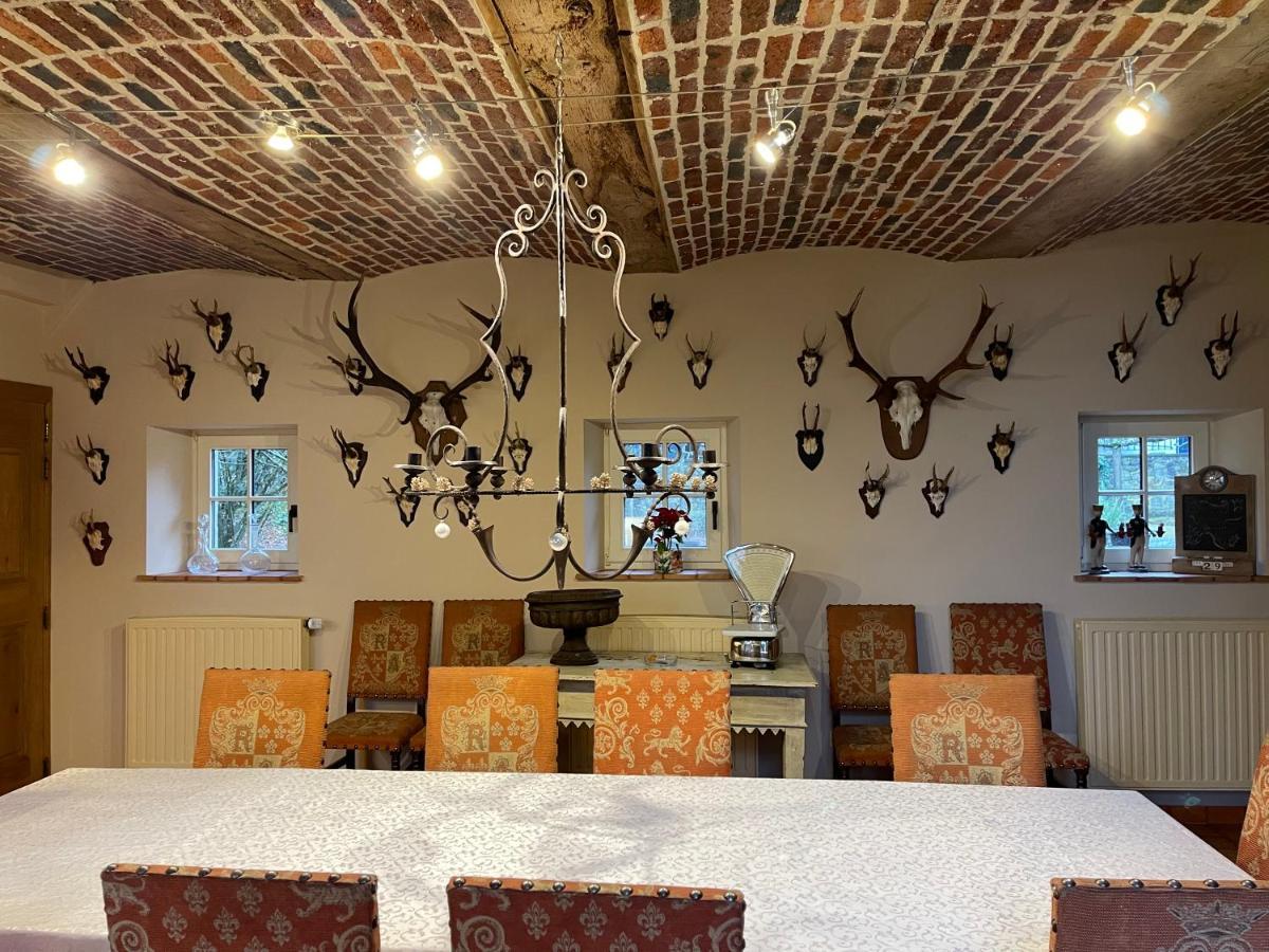 Les Confidences De Messire Sanglier, Stylished Guest Houses Beauraing Buitenkant foto