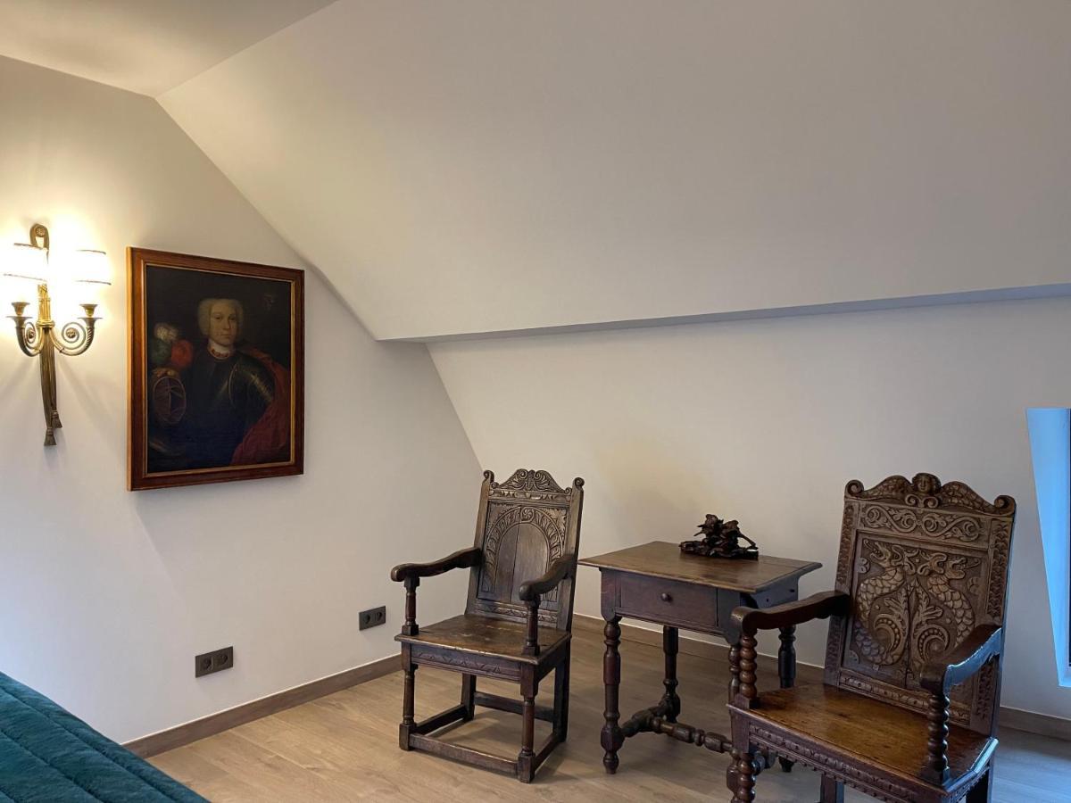 Les Confidences De Messire Sanglier, Stylished Guest Houses Beauraing Buitenkant foto
