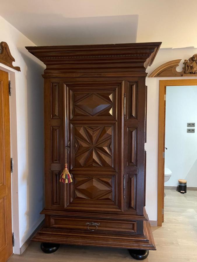 Les Confidences De Messire Sanglier, Stylished Guest Houses Beauraing Buitenkant foto