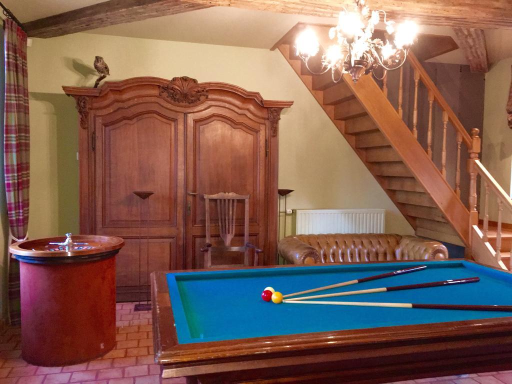 Les Confidences De Messire Sanglier, Stylished Guest Houses Beauraing Kamer foto