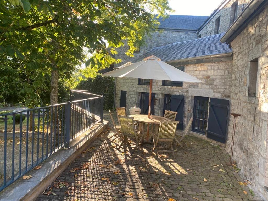 Les Confidences De Messire Sanglier, Stylished Guest Houses Beauraing Kamer foto