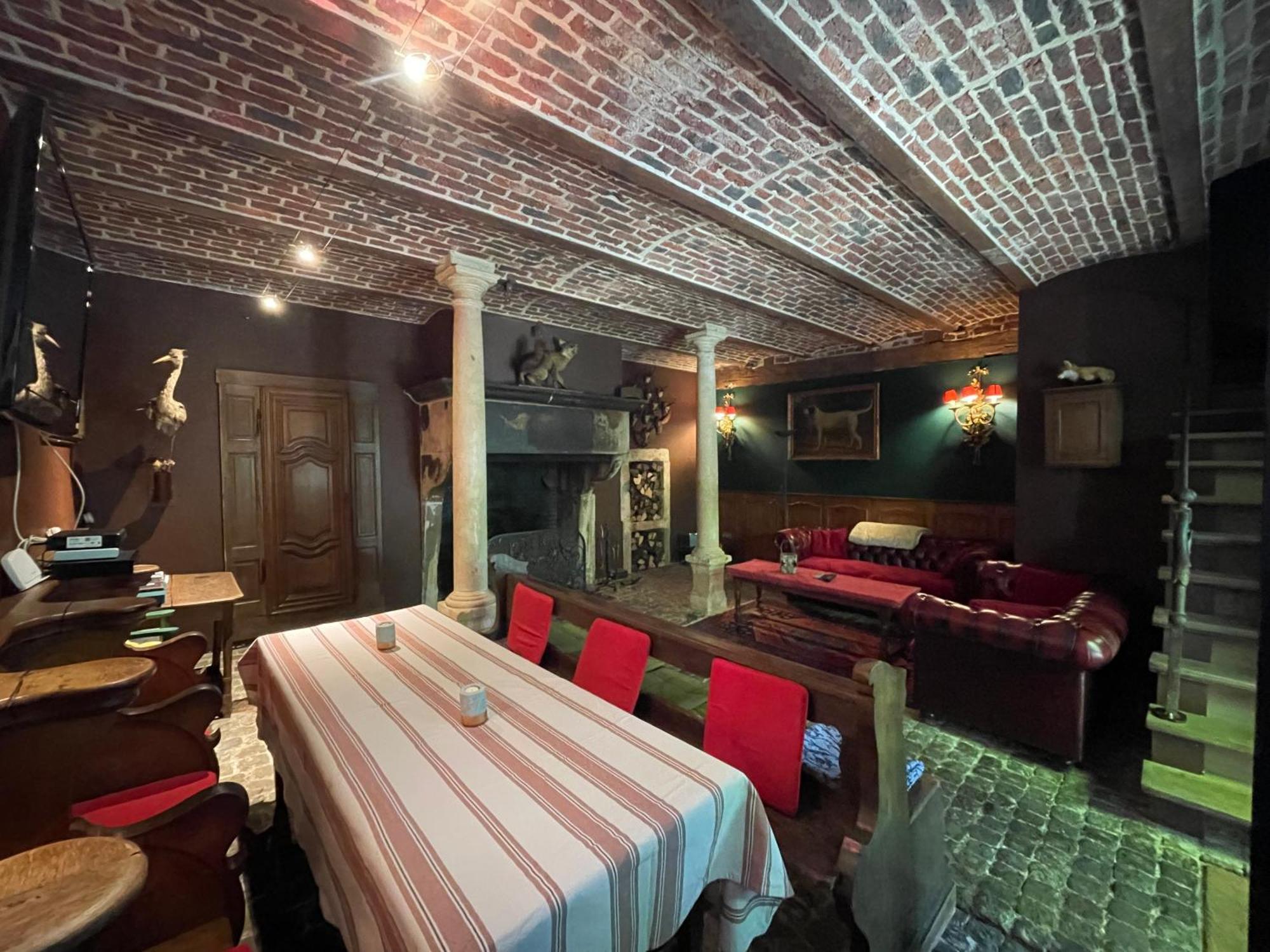 Les Confidences De Messire Sanglier, Stylished Guest Houses Beauraing Buitenkant foto