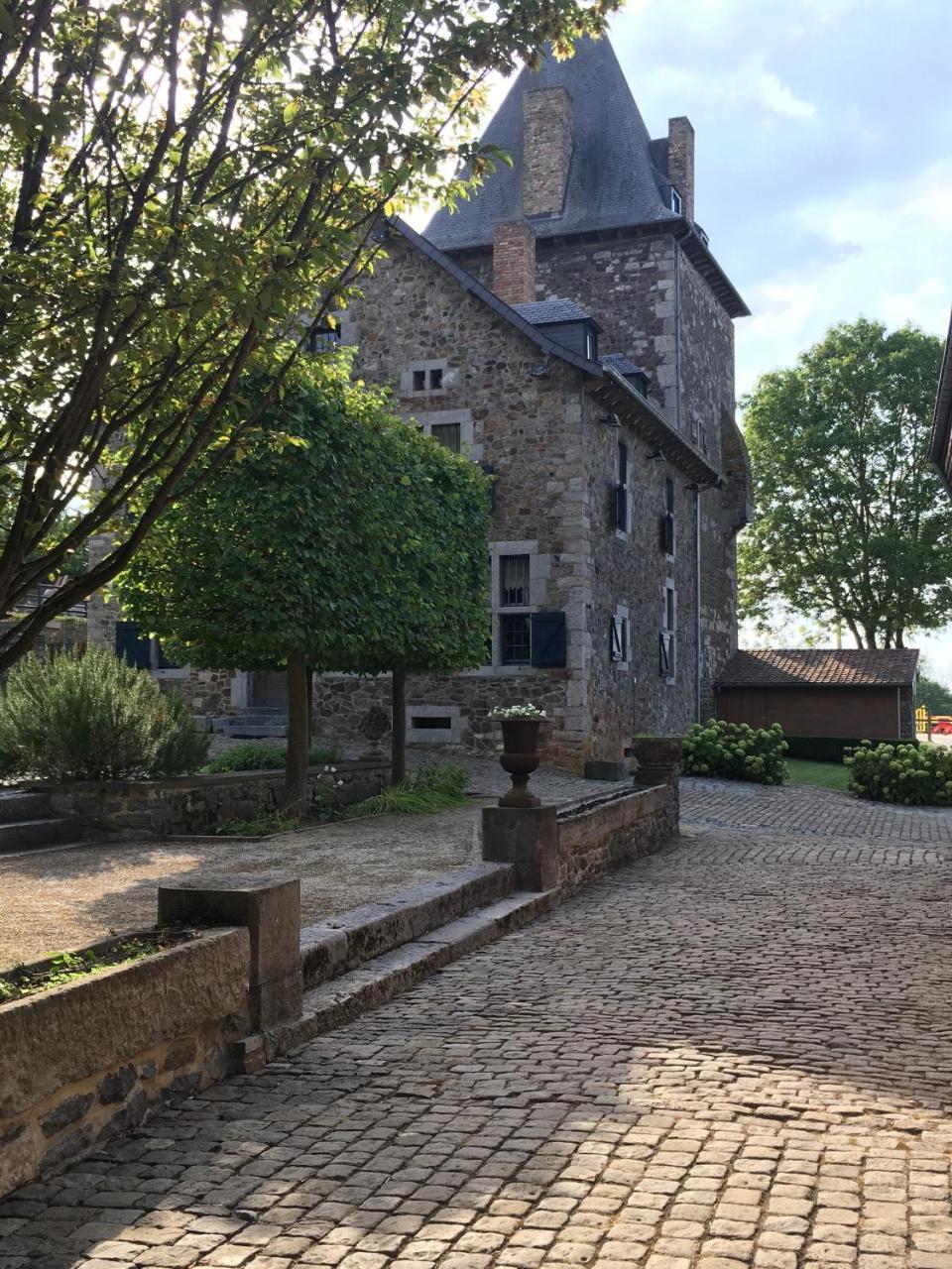 Les Confidences De Messire Sanglier, Stylished Guest Houses Beauraing Buitenkant foto