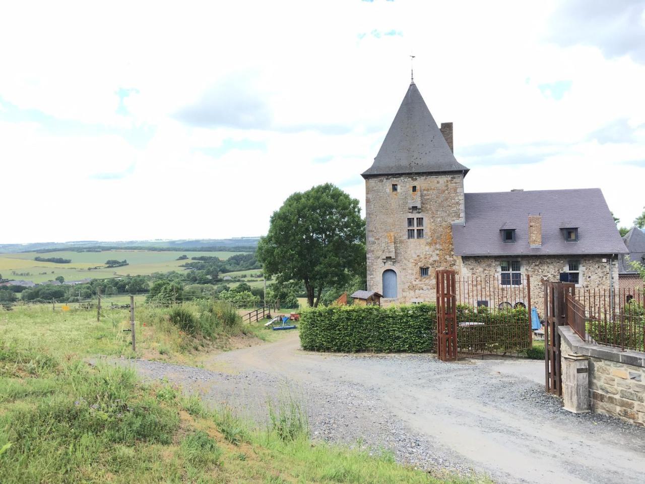 Les Confidences De Messire Sanglier, Stylished Guest Houses Beauraing Buitenkant foto
