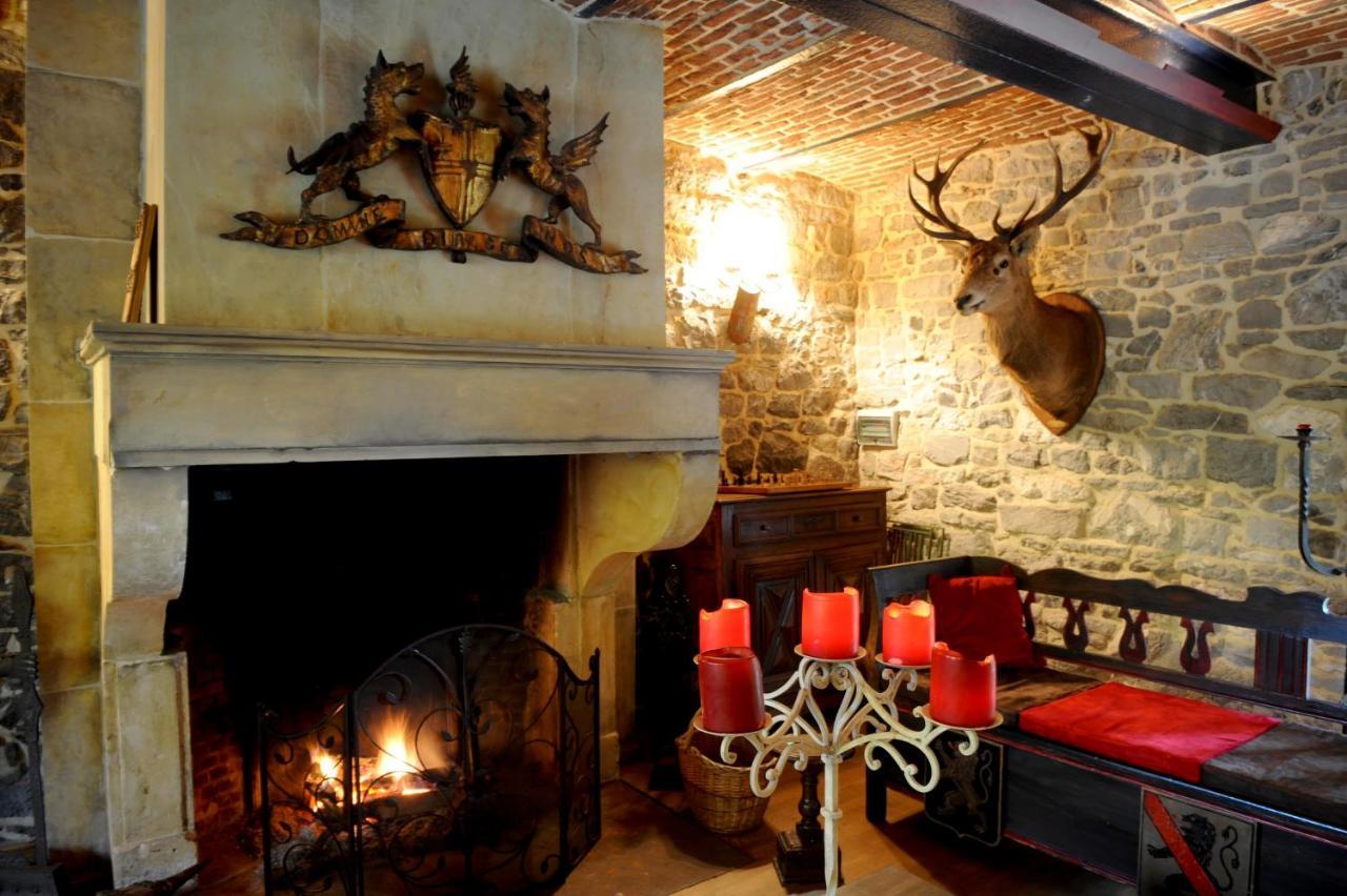 Les Confidences De Messire Sanglier, Stylished Guest Houses Beauraing Kamer foto